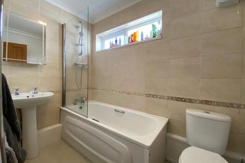 44 Swainstone Road, Reading, RG2 0DX