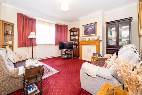 18 Millbrook Gardens, Gidea Park, Romford, RM2 5RP