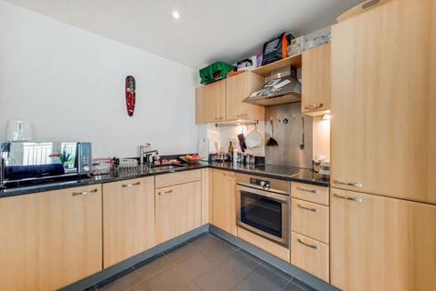 1 bedroom flat to rent, Morton Close, Tower Hamlets E1