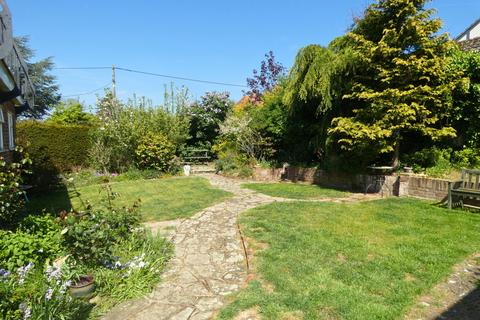 5 bedroom detached house for sale, Broomhills Road, West Mersea