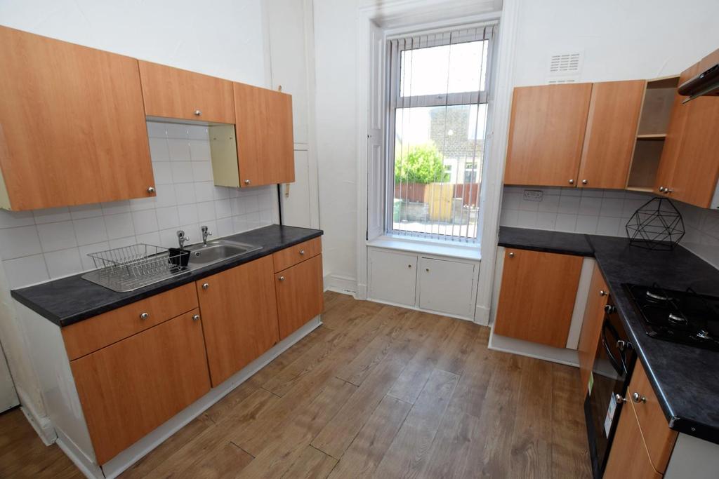 St. Matthew Street, Burnley 4 bed terraced house £675 pcm (£156 pw)