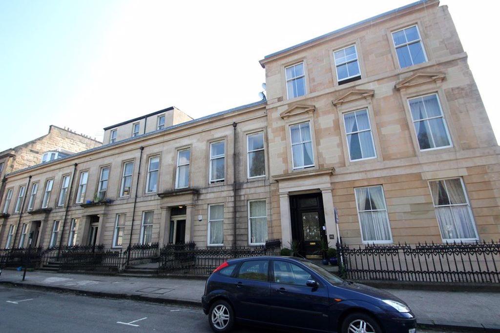 WEST PRINCES STREET, GLASGOW, G4 9BY 2 bed flat £860 pcm (£198 pw)