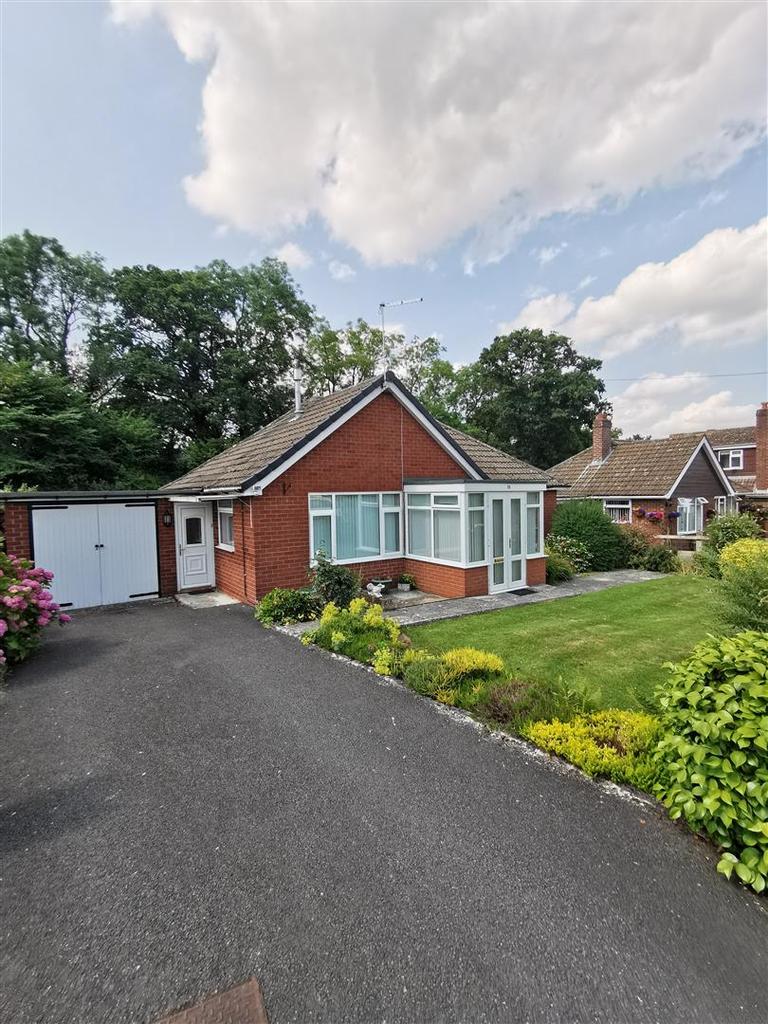 Ashford Avenue, Pontesbury, Shrewsbury 2 bed detached bungalow £279,950