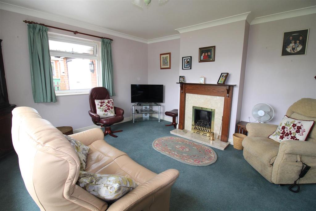 Ashford Avenue, Pontesbury, Shrewsbury 2 bed detached bungalow £279,950