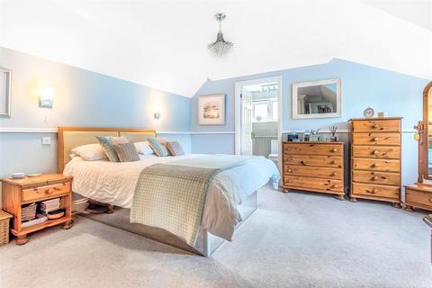 The Ragleighs Lamorrick, Lanivet, Bodmin, PL30 5HB