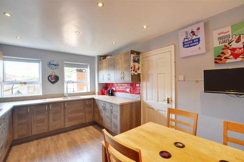 18 Bond Close, Sunderland, SR5 1ES