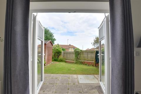 4 Beech Avenue, Whitburn, Sunderland, SR6 7FE