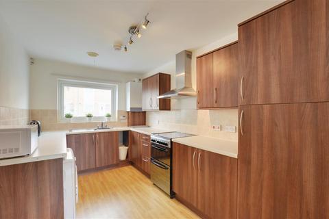 4 Beech Avenue, Whitburn, Sunderland, SR6 7FE