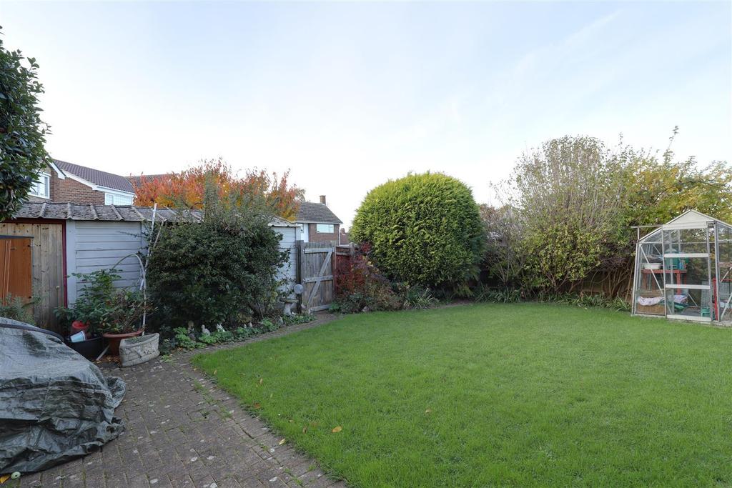 Northwood Drive, Sittingbourne 3 bed house £344,500