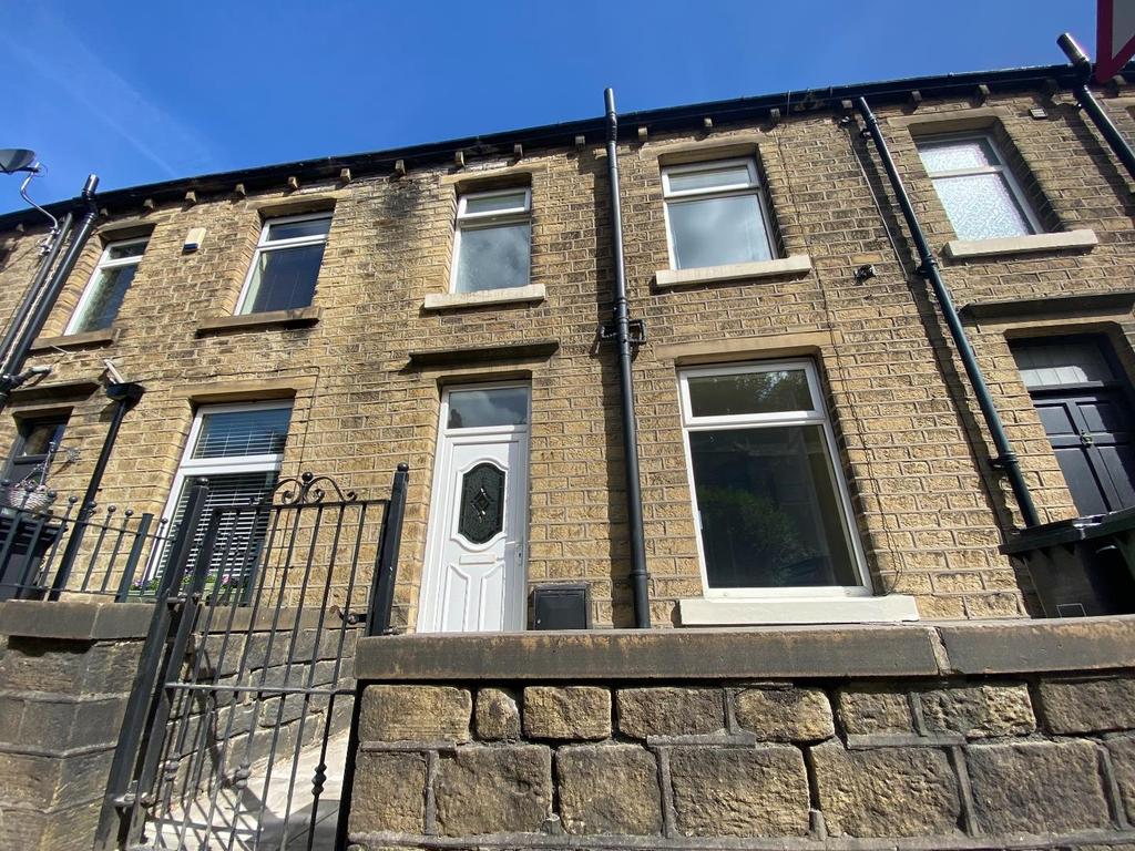 Manchester Road, Linthwaite, Huddersfield 2 bed terraced house £112,500