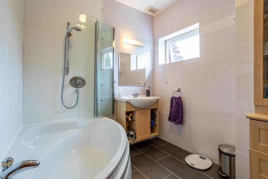Bedroom Two Ensuite
