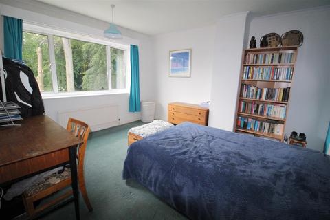 42 Caedmon Crescent, Darlington, DL3 8LF