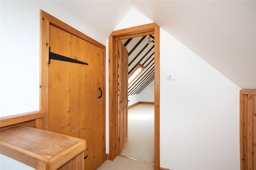 Landing &amp; Cupboard