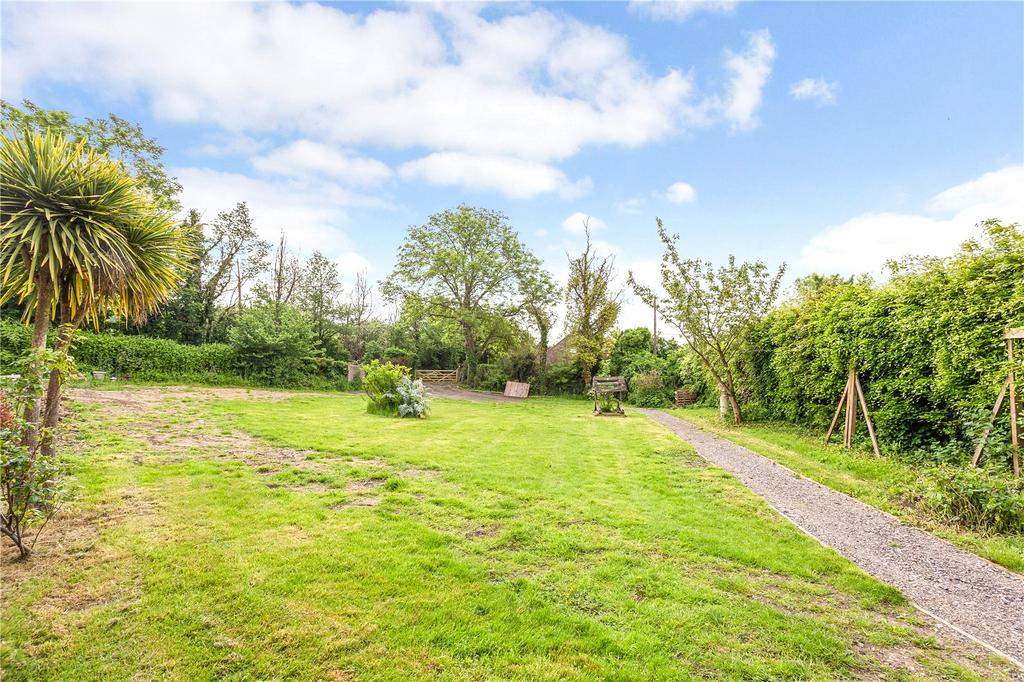 Park Lane, Harefield, Uxbridge... 2 bed detached house £750,000