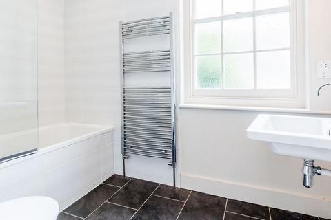 4 bedroom flat to rent, NW1