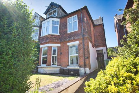 Flat 3, 127 Cheriton Road, Folkestone, CT19 5HD