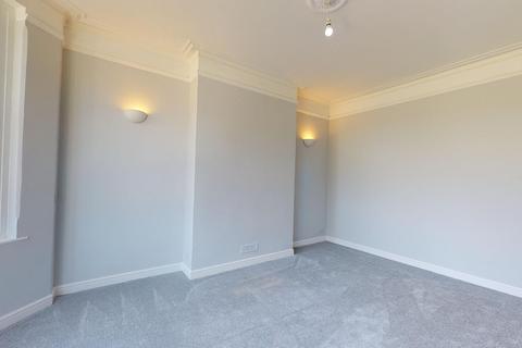 Flat 3, 127 Cheriton Road, Folkestone, CT19 5HD