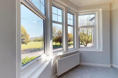 Flat 3, 127 Cheriton Road, Folkestone, CT19 5HD
