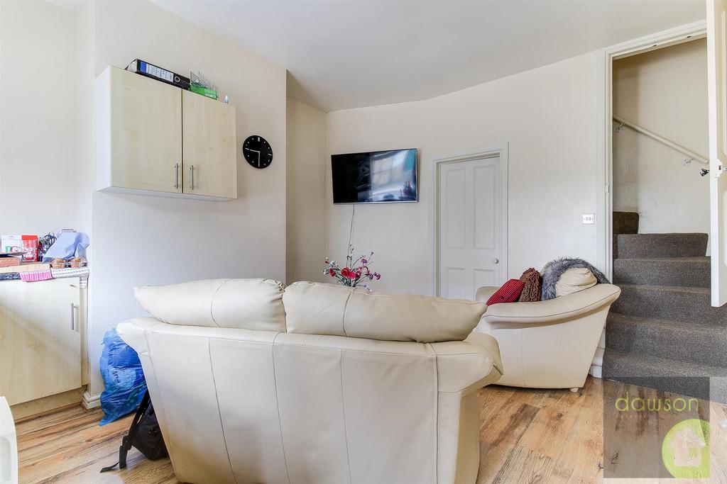 Garden Road, Brighouse 1 bed terraced house £65,000