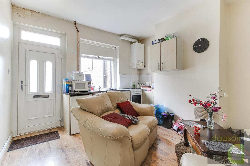 Garden Road, Brighouse 1 bed terraced house £65,000
