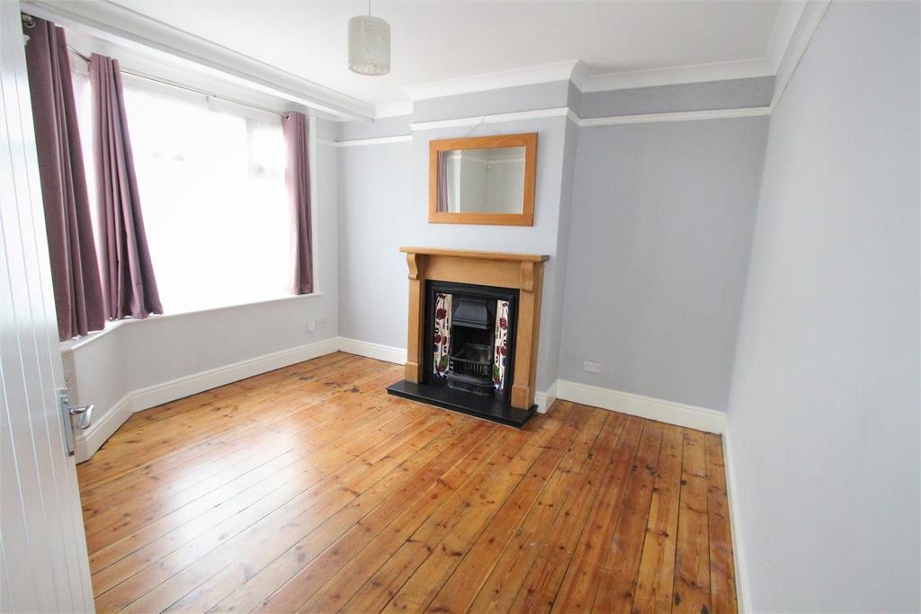 Spring Road, Bournemouth 3 bed terraced house £1,295 pcm (£299 pw)