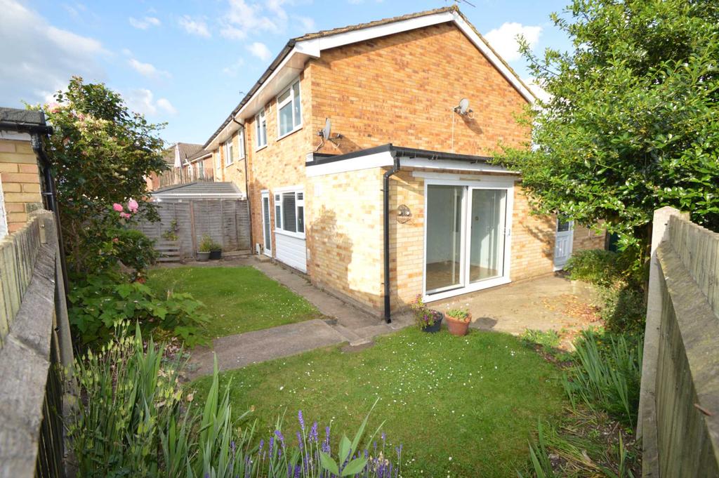 STANWELL MOOR 3 bed semidetached house £1,650 pcm (£381 pw)