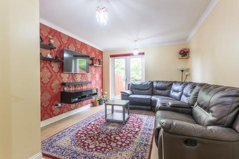 4 bedroom property to rent - Craigmount Brae  Edinburgh EH12 8XD United Kingdom