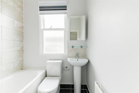 109 Faraday Road, London, SW19 8PA