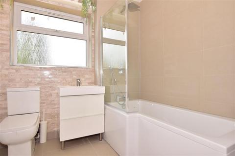 5 Keith Road, London, E17 5BX