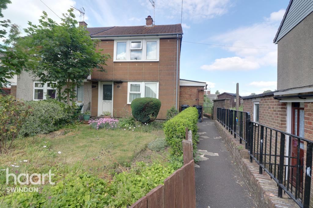 Penhill Drive, Swindon 2 bed semidetached house £100,000