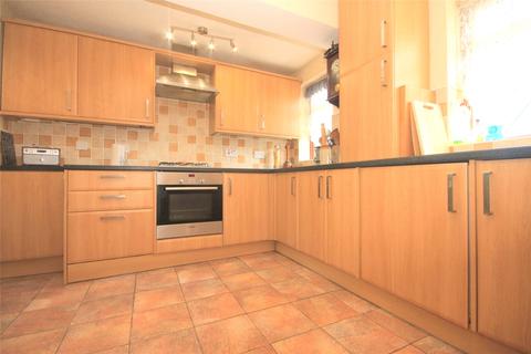 10 Deirdre Close, Wickford, SS12 0AZ