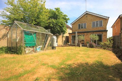 10 Deirdre Close, Wickford, SS12 0AZ