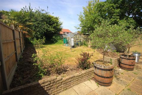 10 Deirdre Close, Wickford, SS12 0AZ