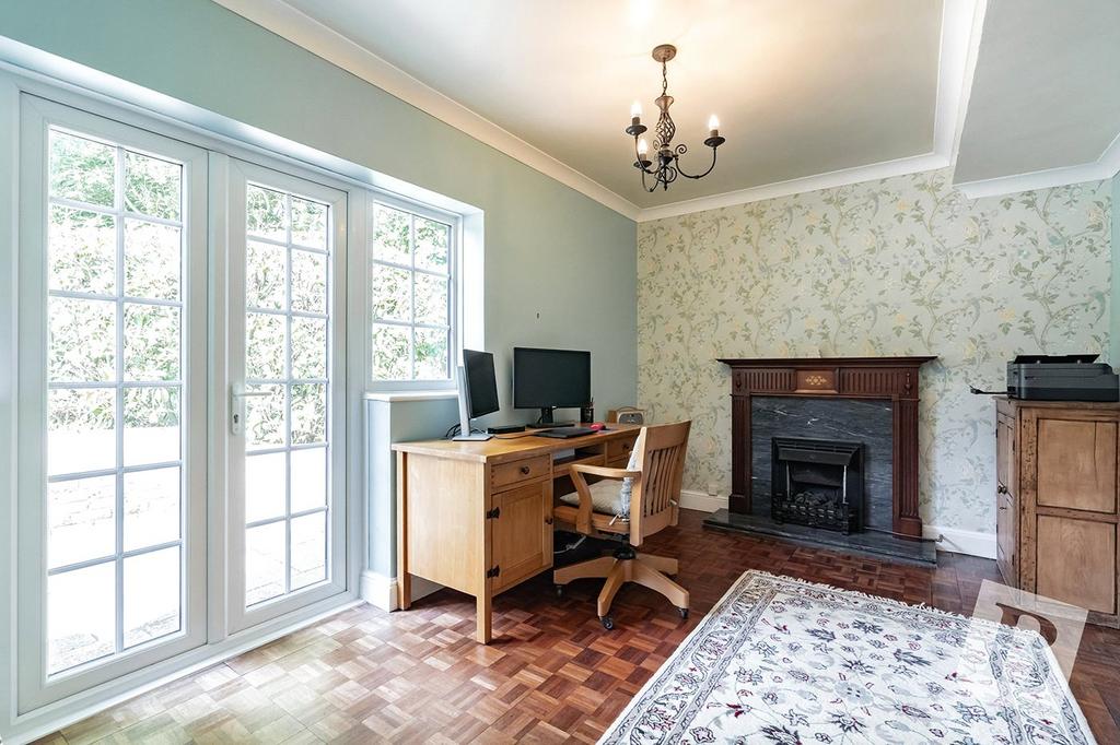 G/F Study/Bedroom 5