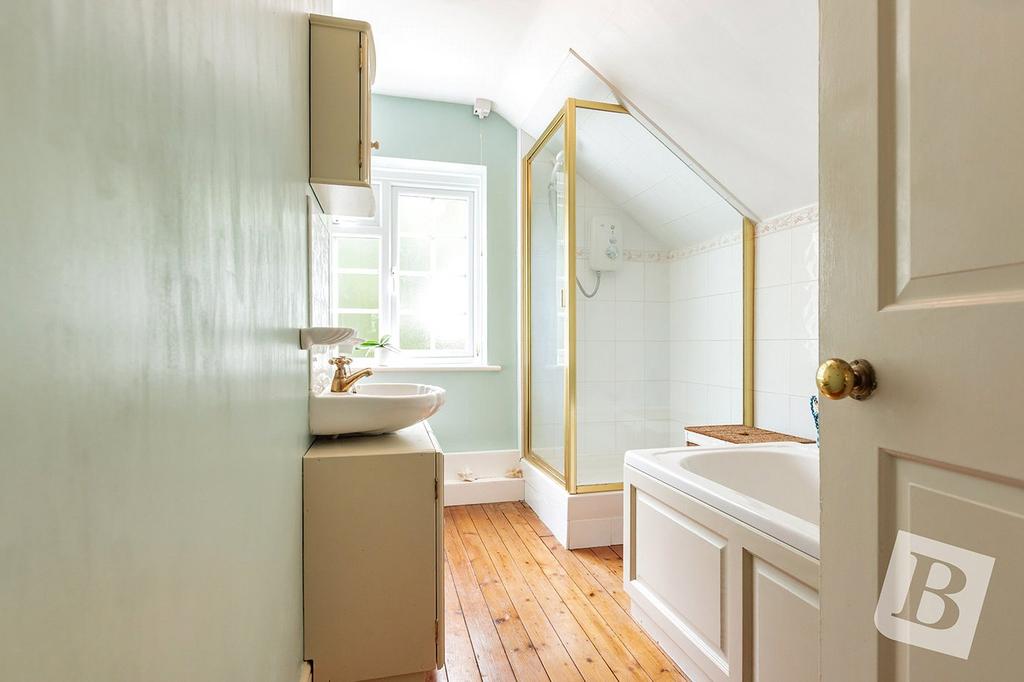 F/F Bathroom