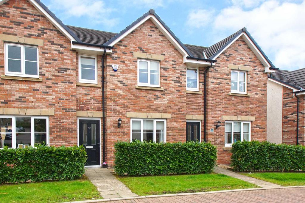 Chestnut Gait, Stewarton 3 bed terraced house £162,500