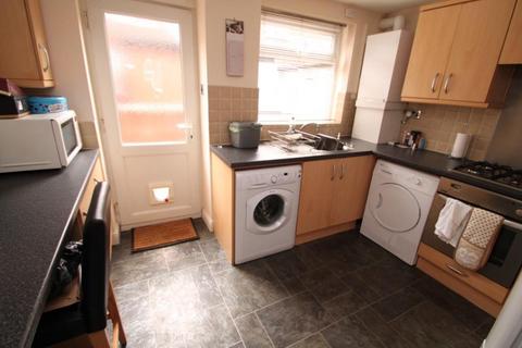 2 bedroom terraced house to rent, Albion Street, Sale, M33