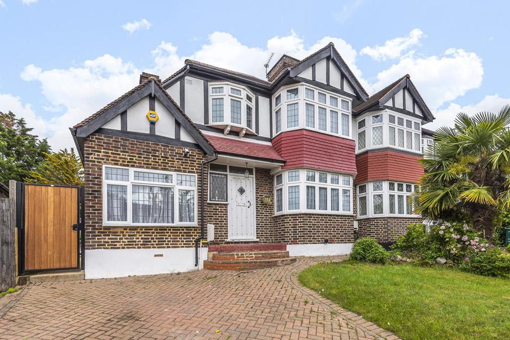 Braeside, Beckenham 3 bed semidetached house £1,000,000