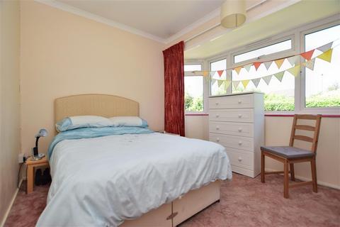 8 Broadbridge Lane, Smallfield, Horley, RH6 9RE