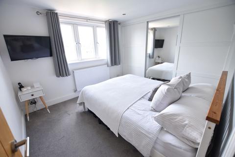 70 Hamilton Road, Feltham, TW13 4PX