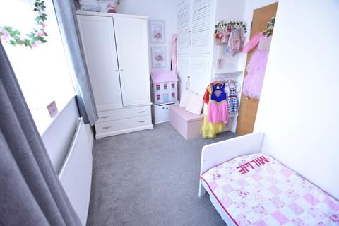 70 Hamilton Road, Feltham, TW13 4PX