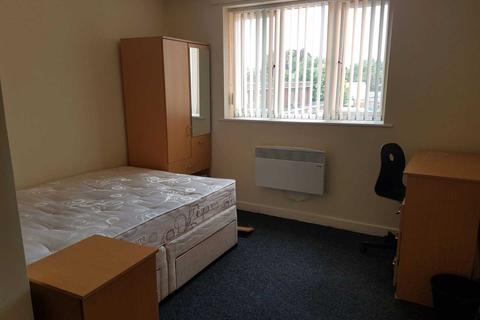 1 bedroom in a house share to rent - Room 6 Saffron Court - Fully furnished student accommodation with en suite, all bills included - NO FEES