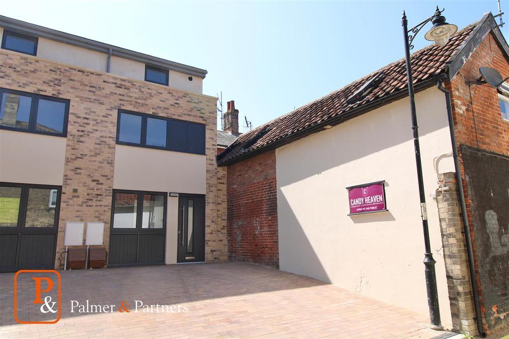 The Smithy, Market Place, Saxmundham 3 bed townhouse £290,000