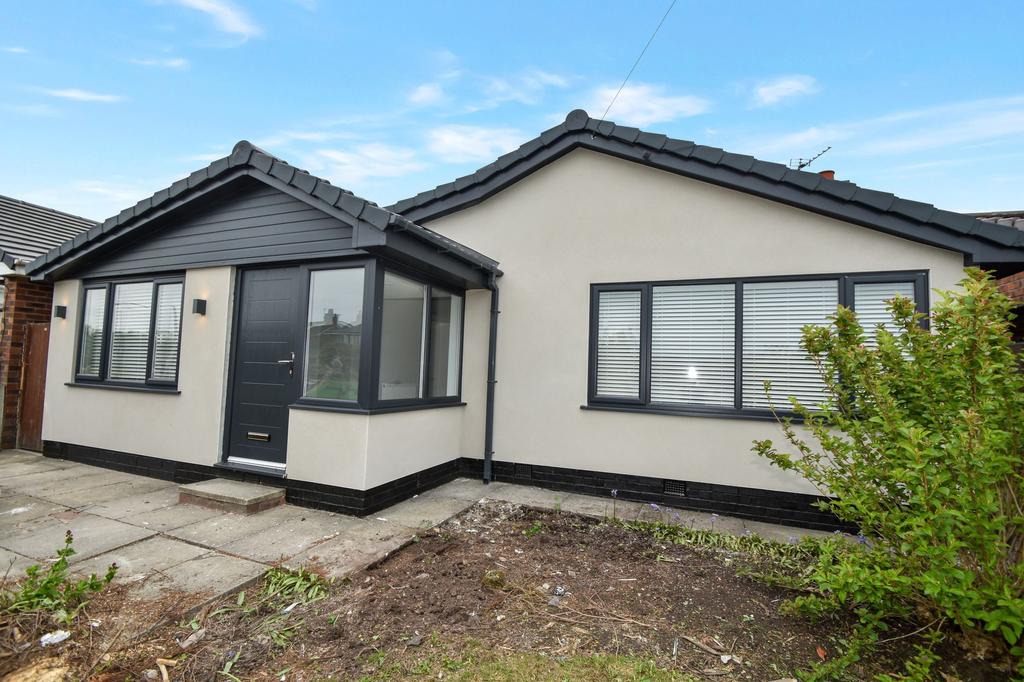 Hillsborough Drive, Bury, BL9 3 bed bungalow £375,000