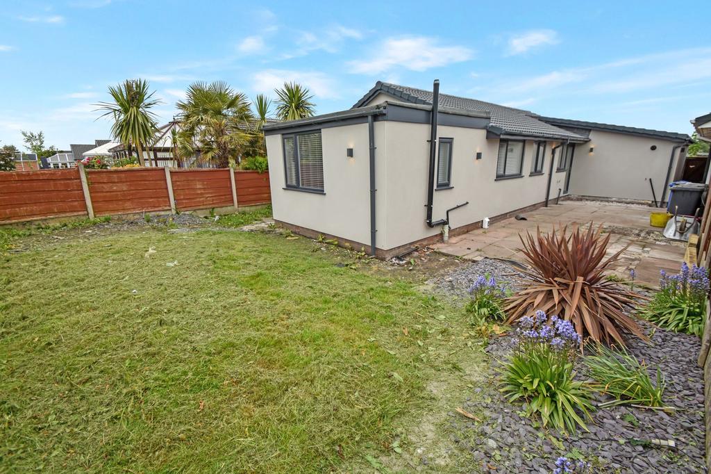 Hillsborough Drive, Bury, BL9 3 bed bungalow £375,000