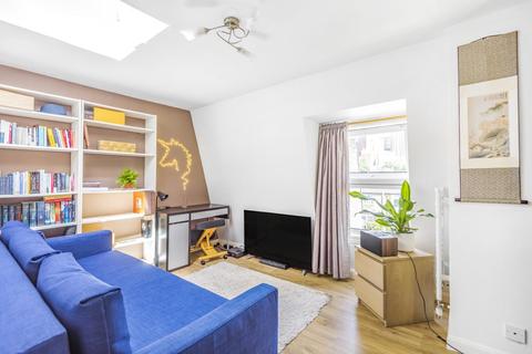 7 Wilcox Close, London, SW8 2UD