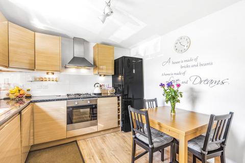7 Wilcox Close, London, SW8 2UD