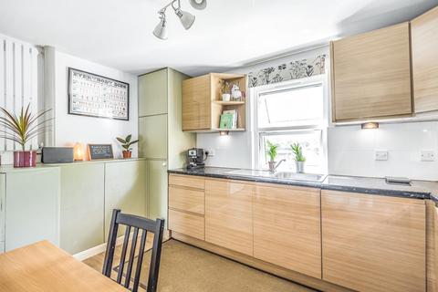 7 Wilcox Close, London, SW8 2UD