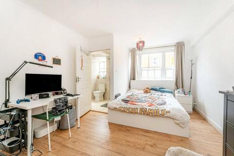3 bedroom flat to rent, Park West, Edgware Road, London