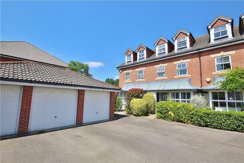 4 bedroom terraced house for sale, Bowater Gardens, Sunbury-on-Thames, Surrey, TW16